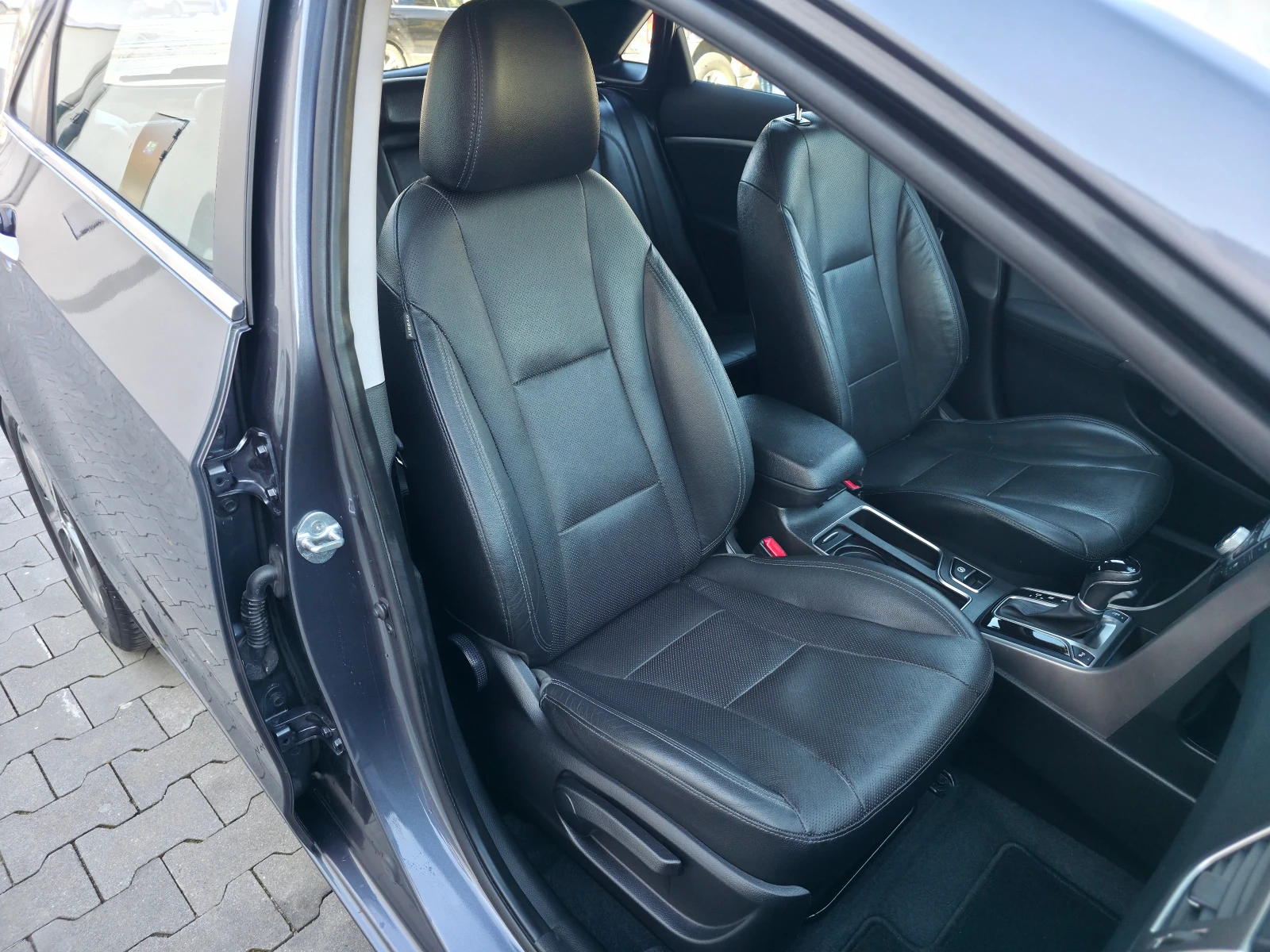 Hyundai I30 1.6CRDI automatik Euro6b | Mobile.bg � ����������� 11