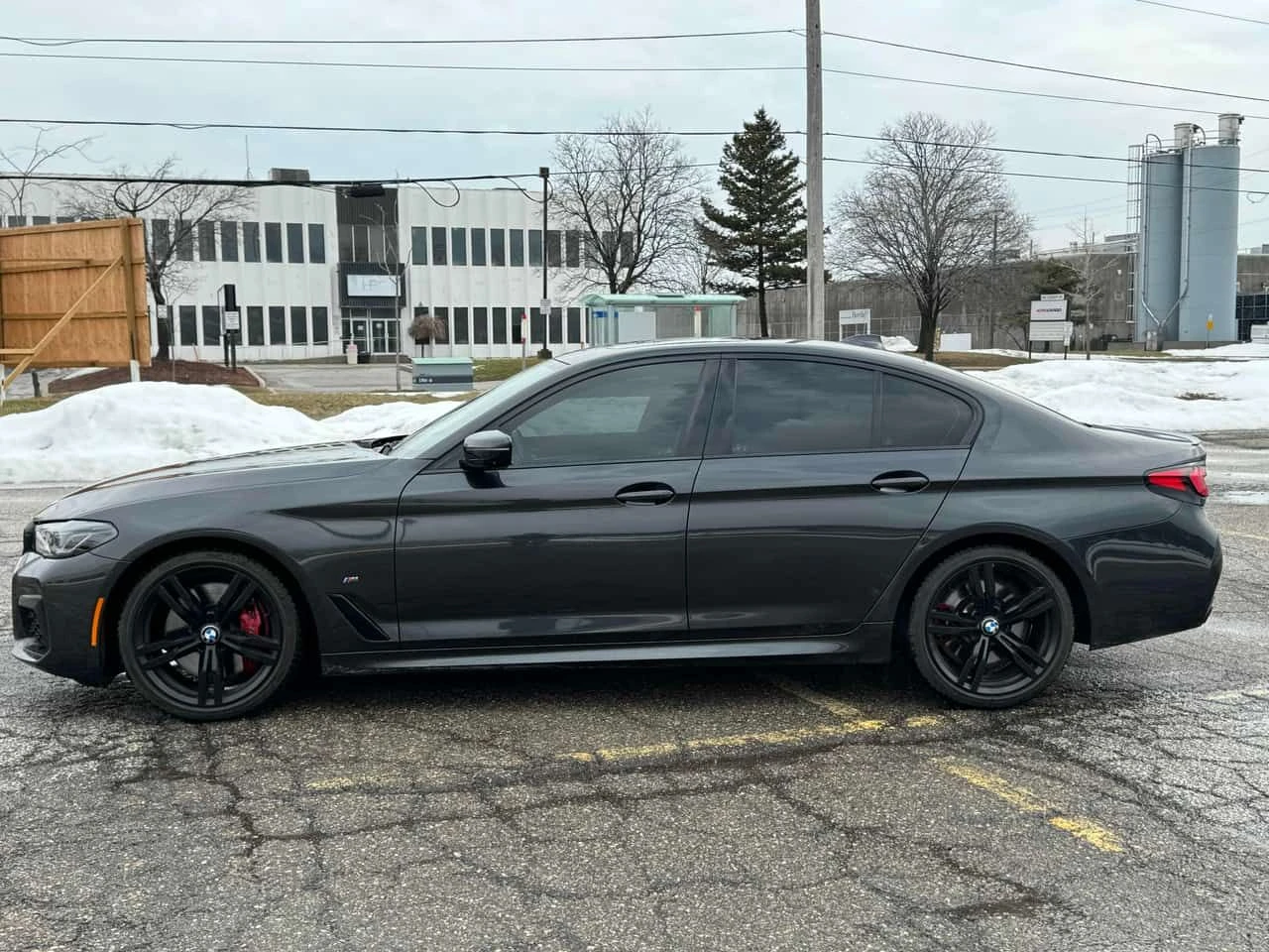 BMW 550 * M xDrive /360/DIS/AMBIENT/HARMON KARDON, снимка 2 - Автомобили и джипове - 53754590