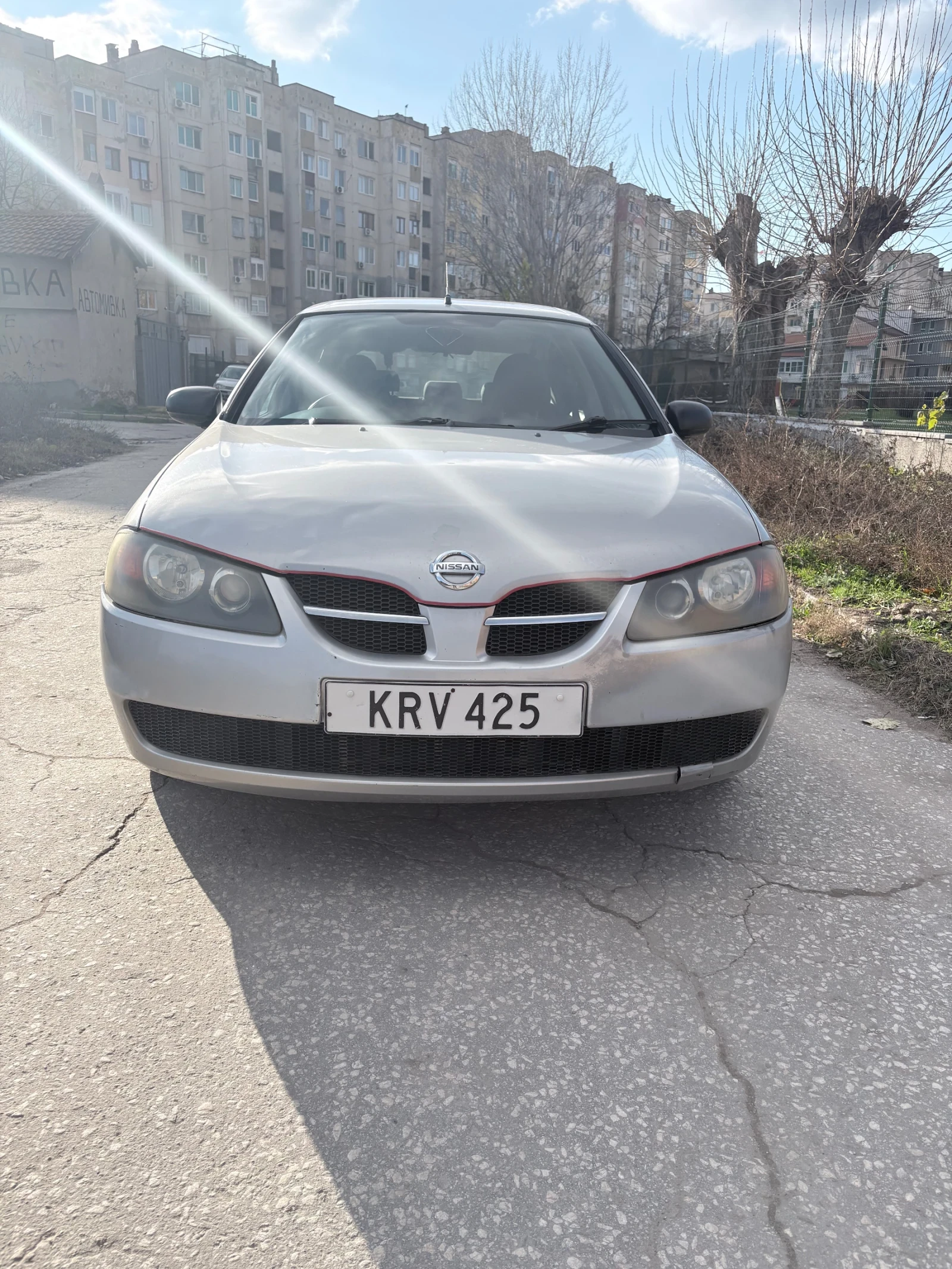 Nissan Almera 1.5, снимка 2 - Автомобили и джипове - 54239229