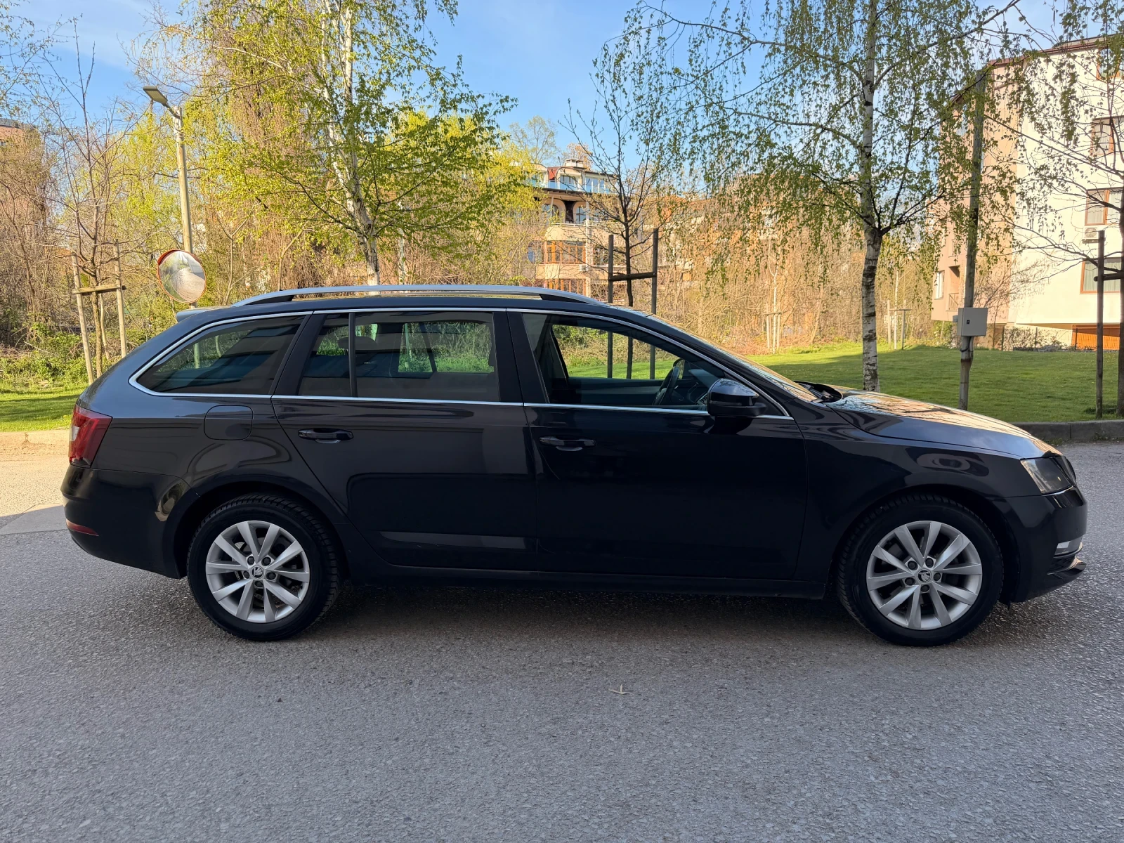 Skoda Octavia 2.0d / DSG | Mobile.bg � ����������� 8