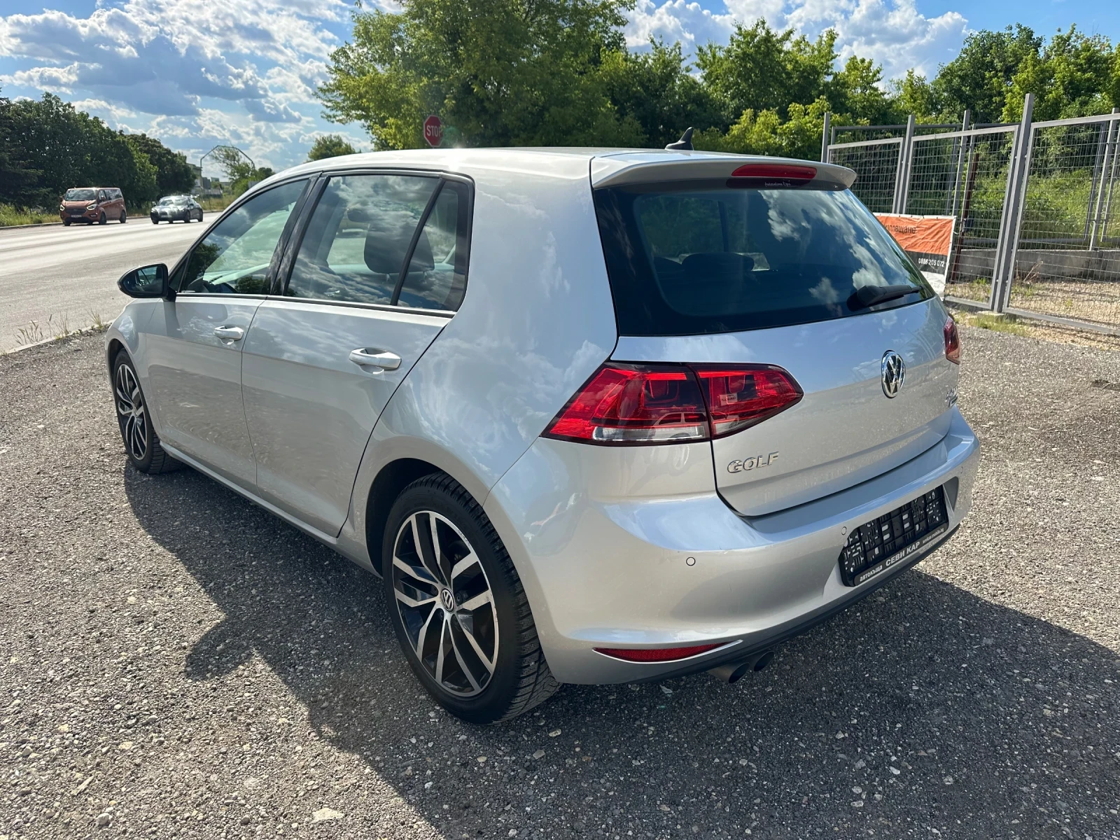 VW Golf 2.0tdi! DSG! Navigation! , снимка 5 - Автомобили и джипове - 54752508