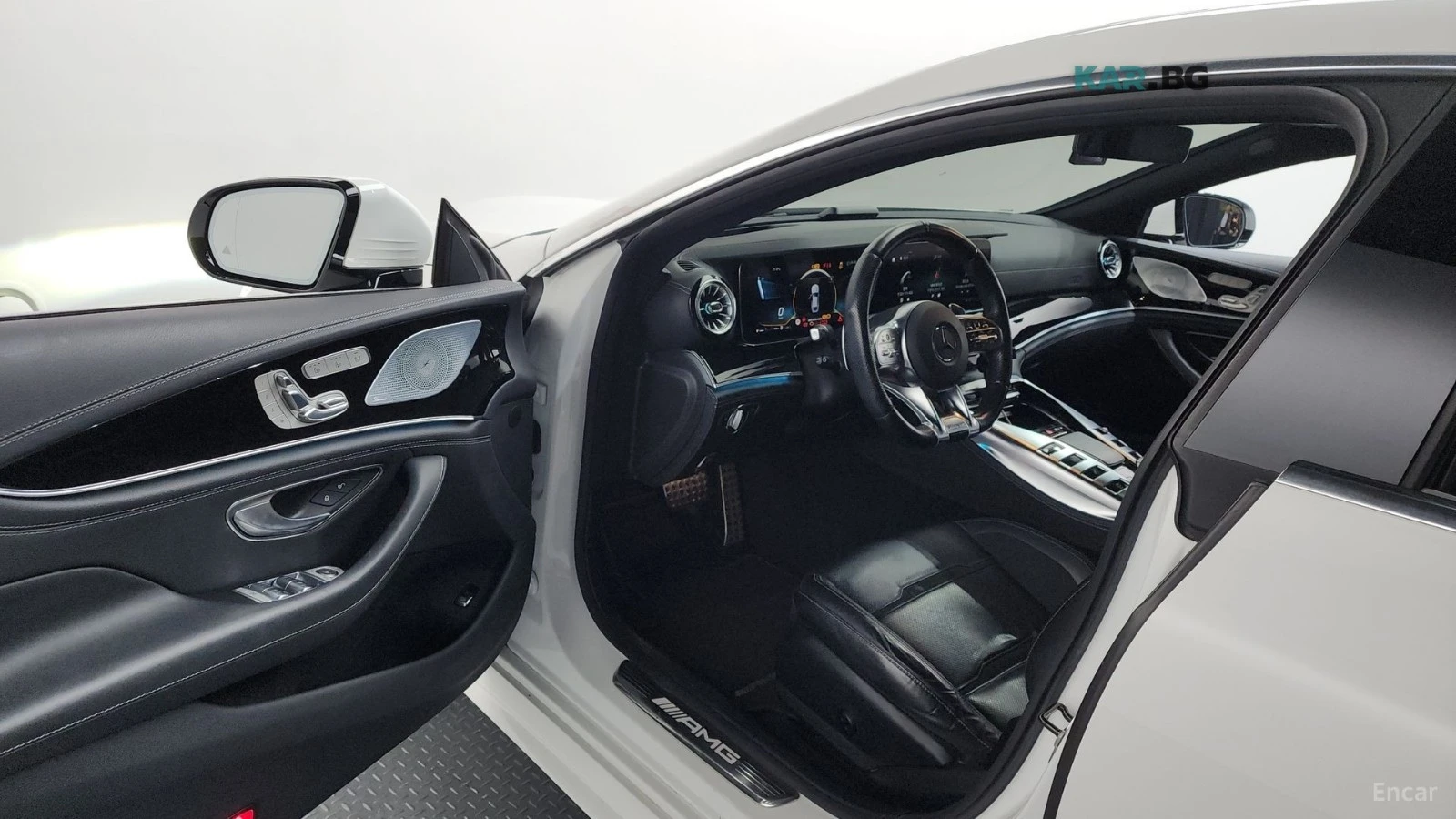 Mercedes-Benz AMG GT 43 / 4MATIC+ / DISTRONIC / BURMESTER / ОБДУХВАНЕ, снимка 10 - Автомобили и джипове - 54781260
