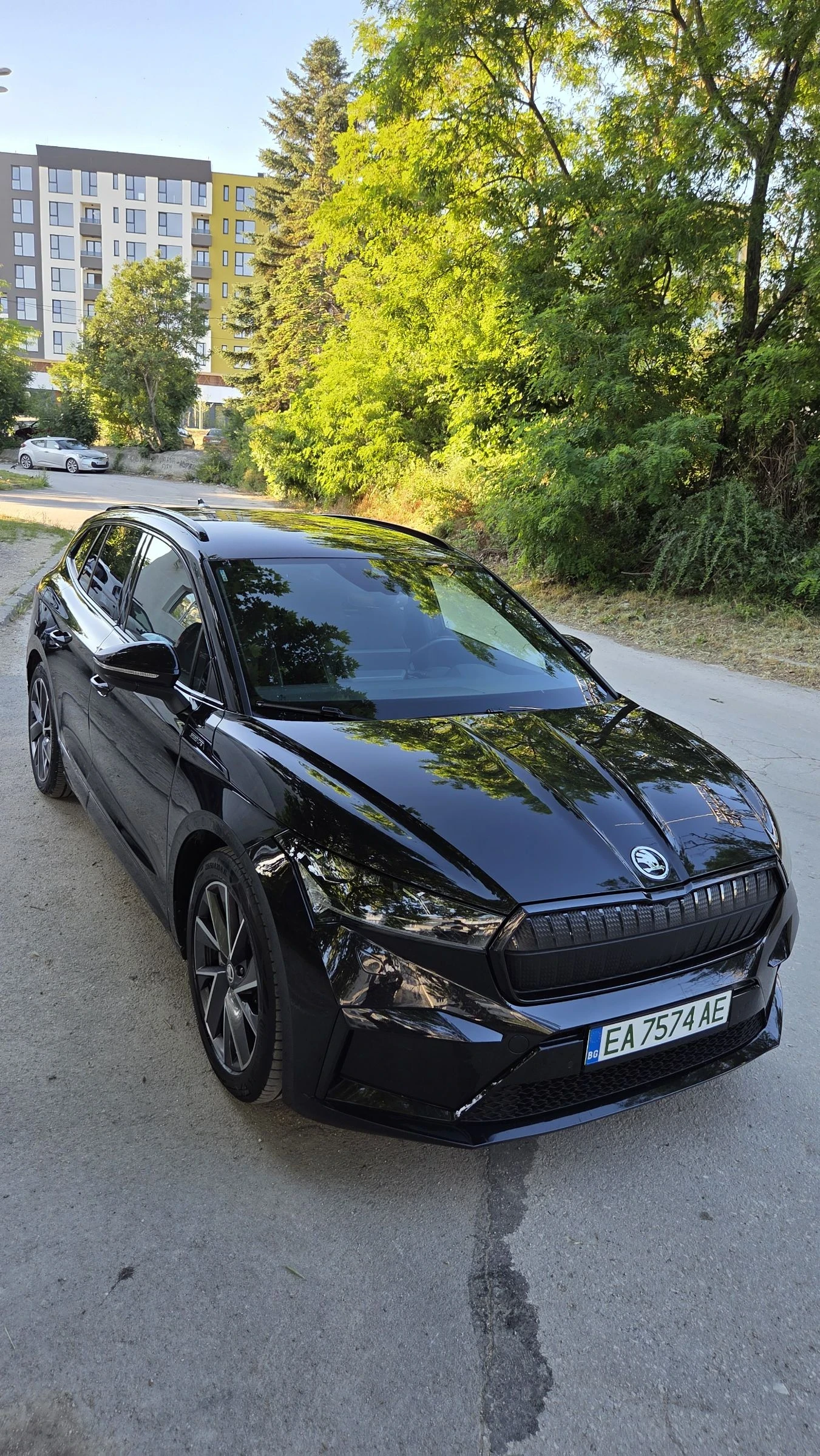 Skoda Enyaq SPORTLINE 80KW , теглич, Carpaly, снимка 2 - Автомобили и джипове - 55081569