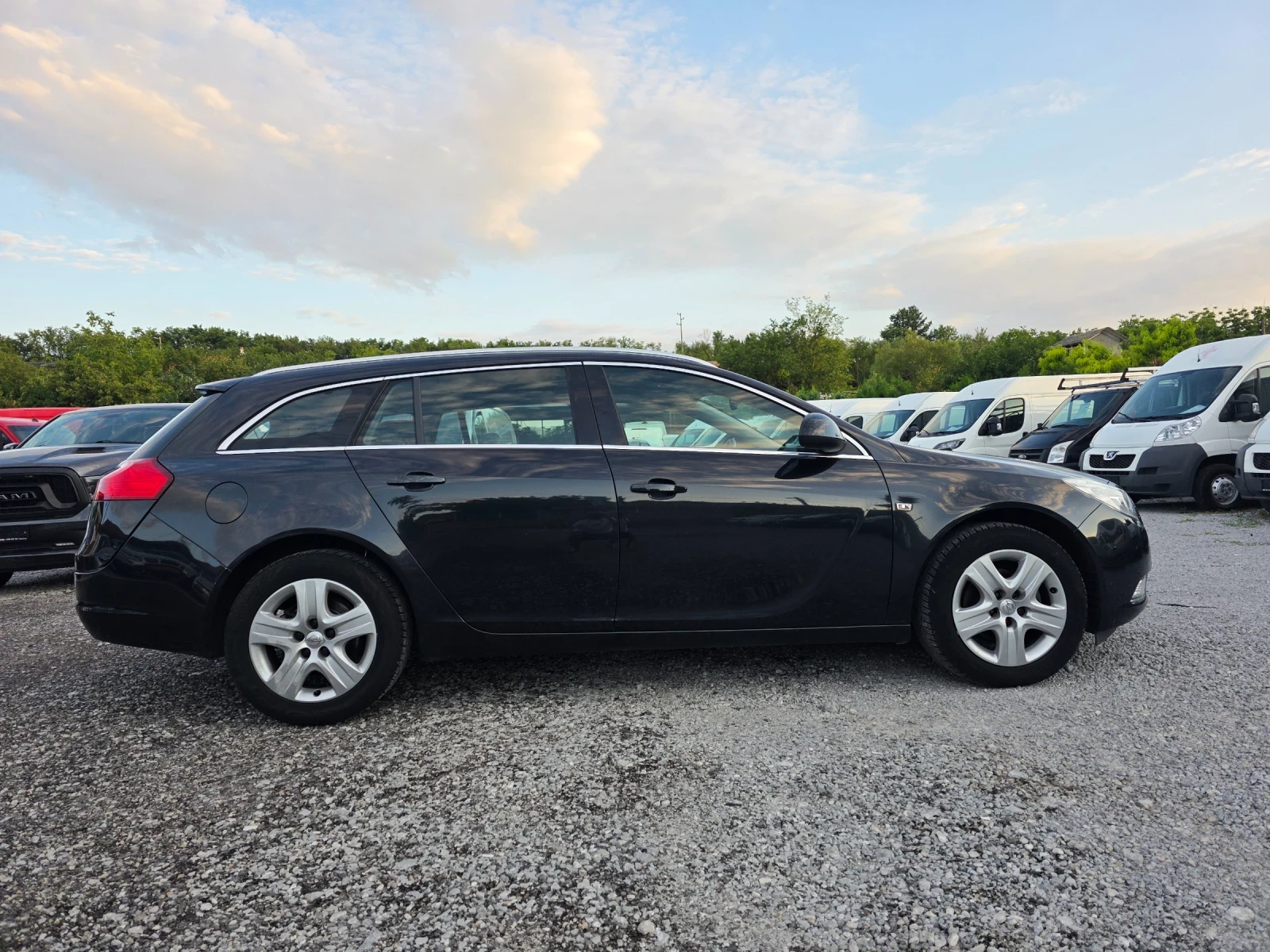 Opel Insignia 2.0tdci, снимка 9 - Автомобили и джипове - 55167928
