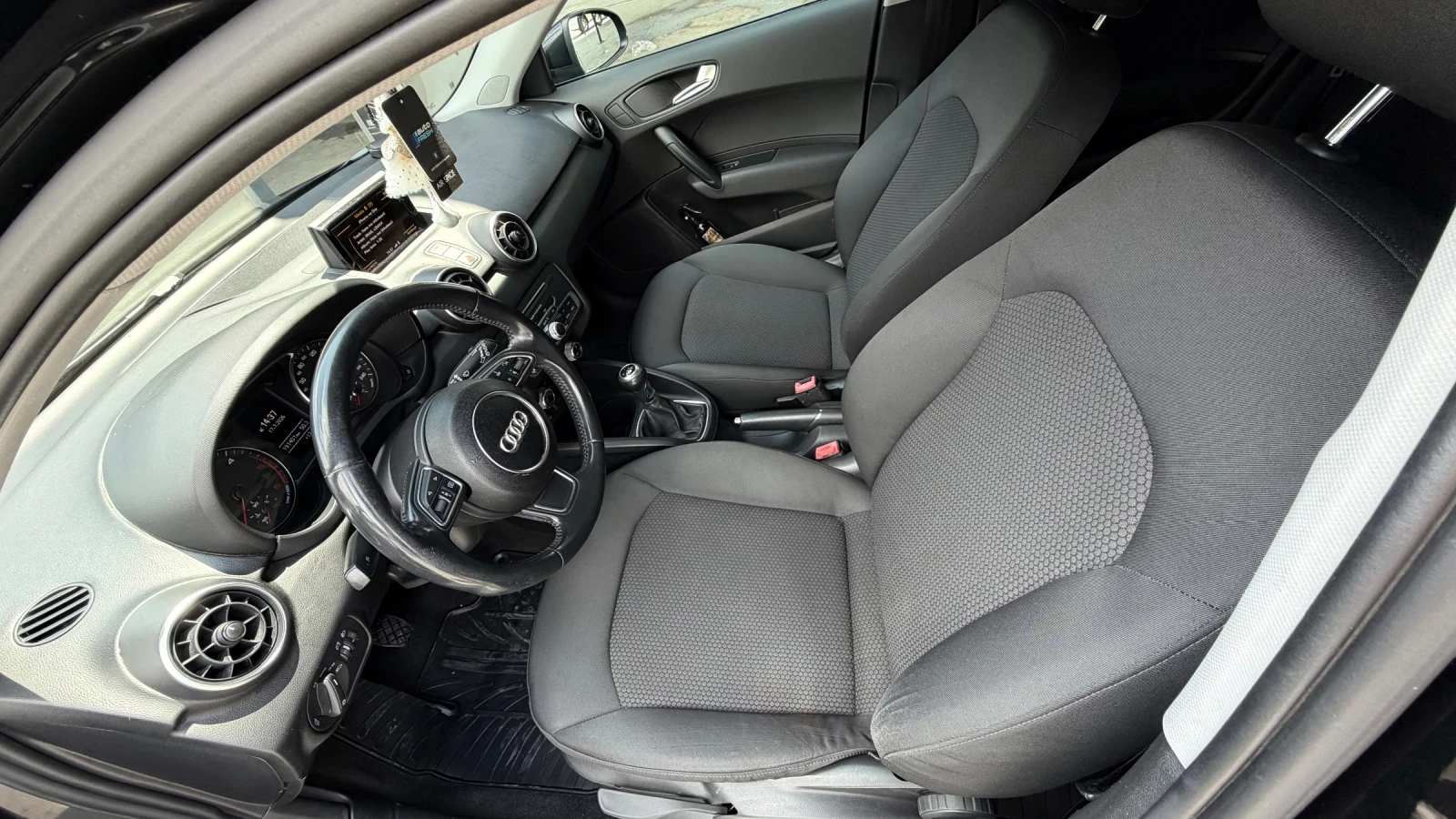 Audi A1 SPORTBACK, снимка 13 - Автомобили и джипове - 55326230
