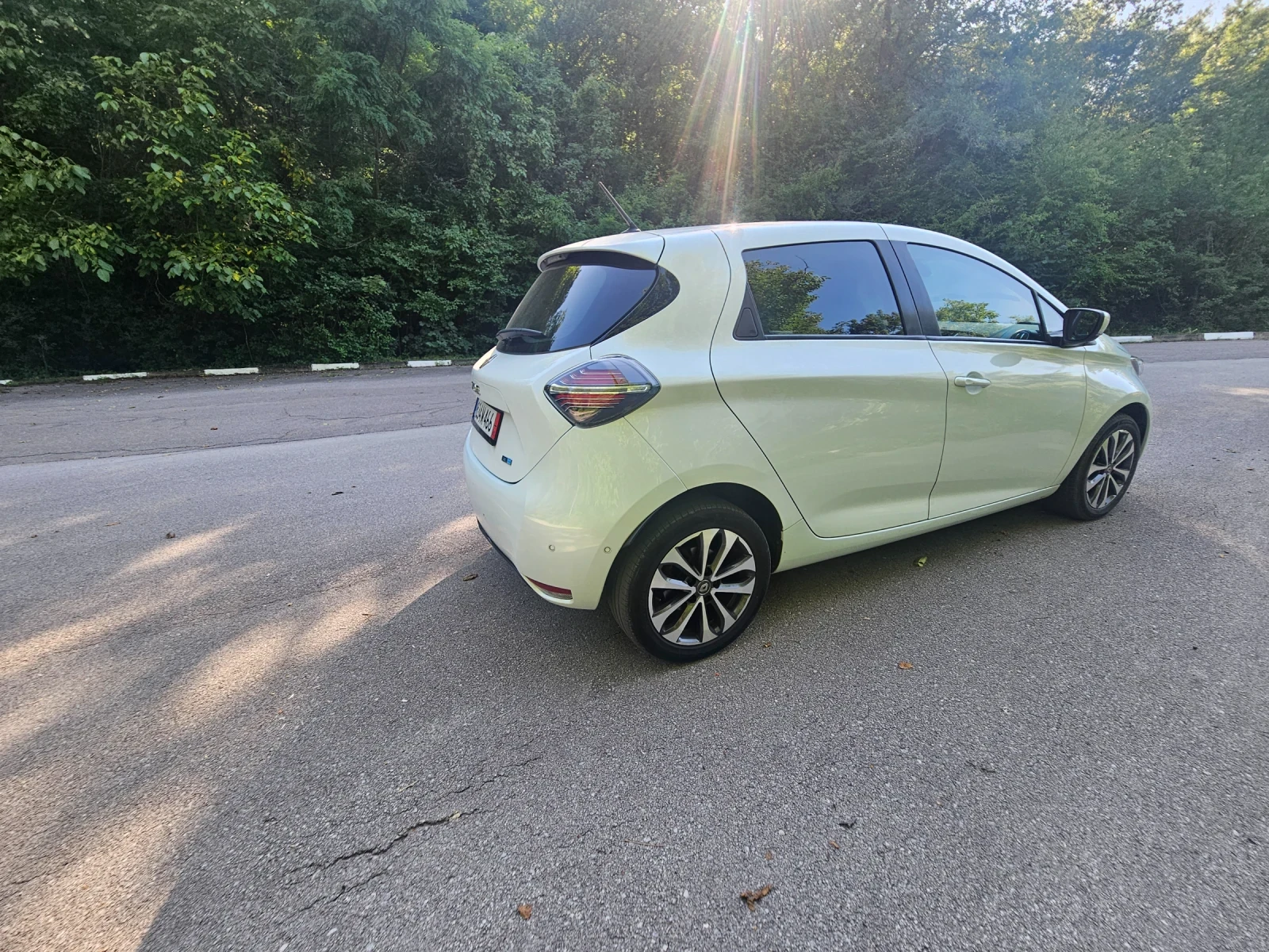 Renault Zoe R135 INTENS 52KWH, снимка 8 - Автомобили и джипове - 55399785