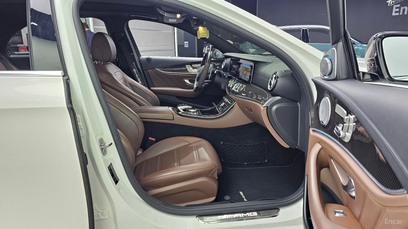 Mercedes-Benz E 63 AMG 4MATIC+ * HUD* 360* ����* ����* ���������� | Mobile.bg � ����������� 9