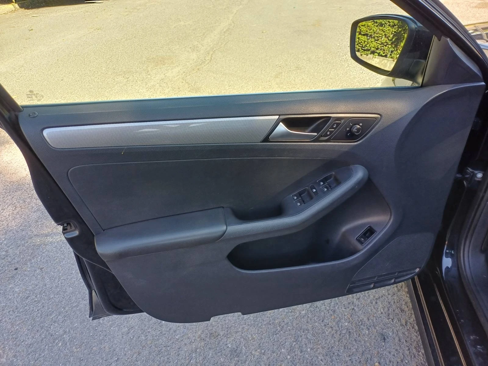 VW Jetta 1.4 TSI, снимка 10 - Автомобили и джипове - 56072616
