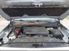 Nissan Titan crew cab 5.6l Titan Sl 4X4, снимка 10