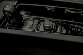 Volvo XC60 T8 Twen Plug in Hybrid/Inscription/AWD/Камера/Пано - 64900 лв. - 52648634 10