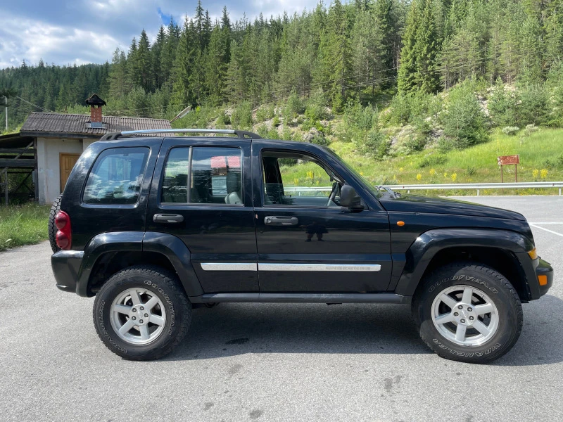 Jeep Cherokee, снимка 13 - Автомобили и джипове - 46500179