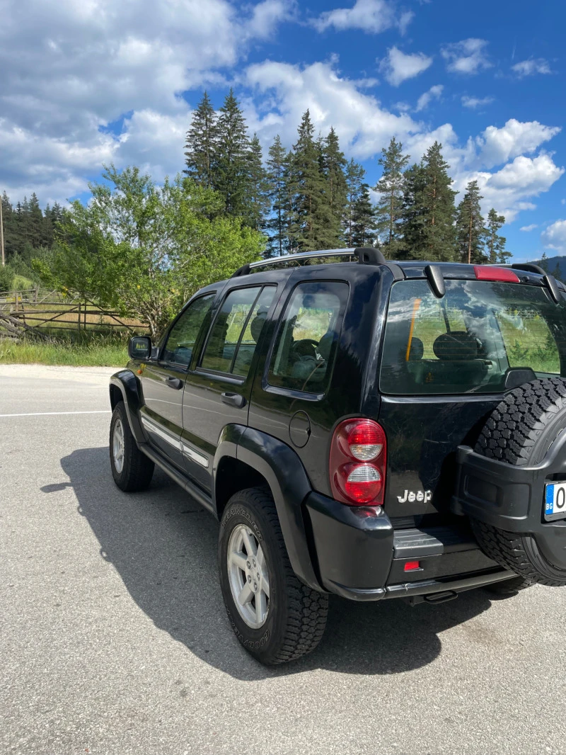 Jeep Cherokee, снимка 14 - Автомобили и джипове - 46500179