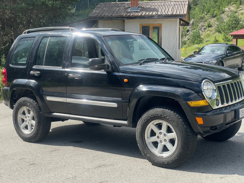 Jeep Cherokee, снимка 3 - Автомобили и джипове - 46500179