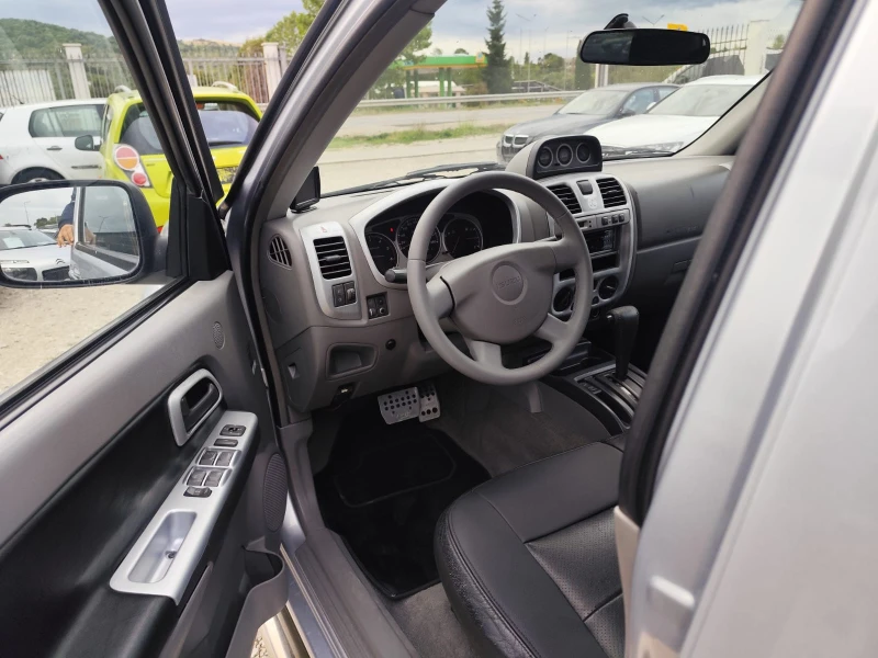 Isuzu D-max 3.0 дизел Италия, снимка 11 - Автомобили и джипове - 51744507