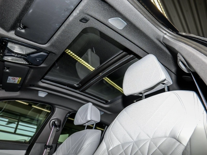 BMW X6 M60i/xDrive/FACELIFT/B&W/EXCLUSIV/PANO/22, снимка 9 - Автомобили и джипове - 52482304