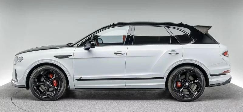 Bentley Bentayga bi-color, снимка 6 - Автомобили и джипове - 52531780