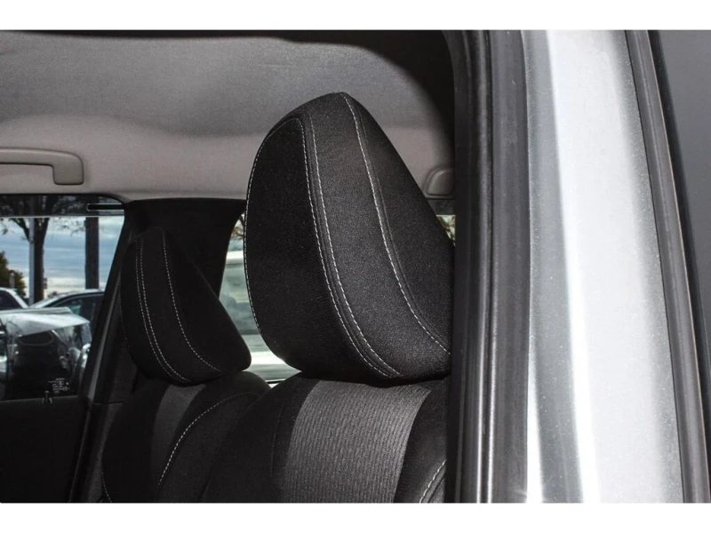 Mitsubishi Outlander * PHEV* CARFAX* АВТО КРЕДИТ* , снимка 14 - Автомобили и джипове - 52800189