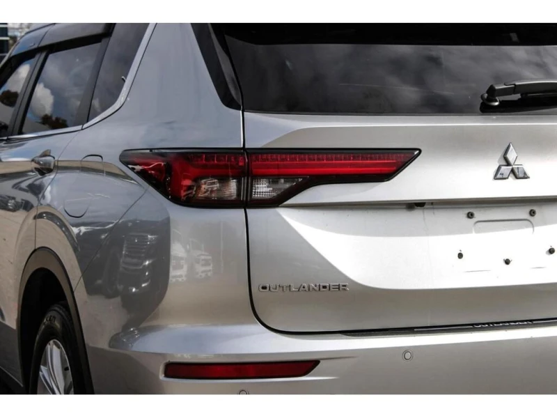 Mitsubishi Outlander * PHEV* CARFAX* АВТО КРЕДИТ* , снимка 5 - Автомобили и джипове - 52800189