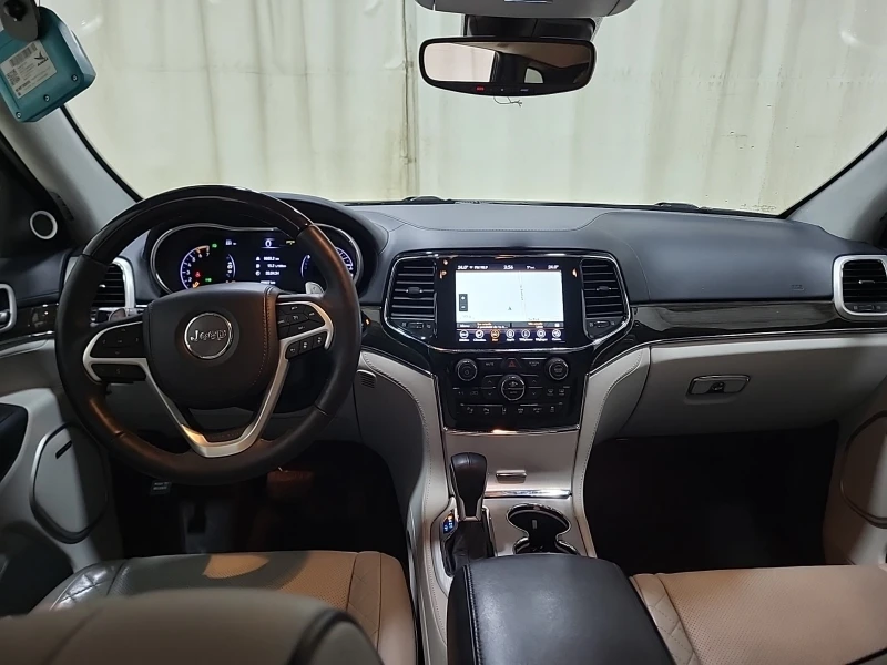 Jeep Grand cherokee * SUMMIT* * Aвтокредит* * Пълна сервизна история* , снимка 11 - Автомобили и джипове - 53525772