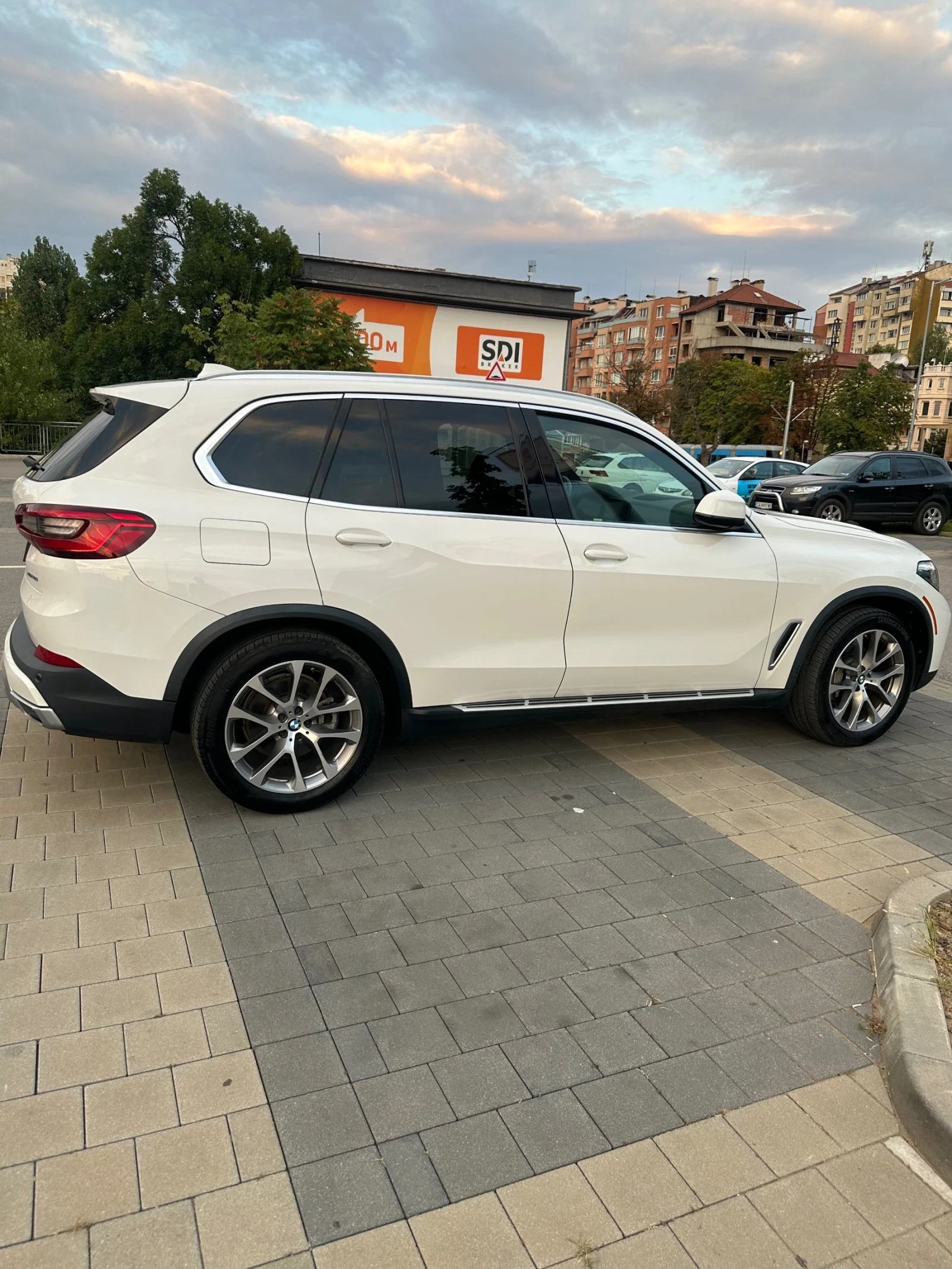 BMW X5 40i/ XDRIVE/ ПАНОРАМА/ 67500км!ЧЕРЕН ПЕТЪК - изображение 3