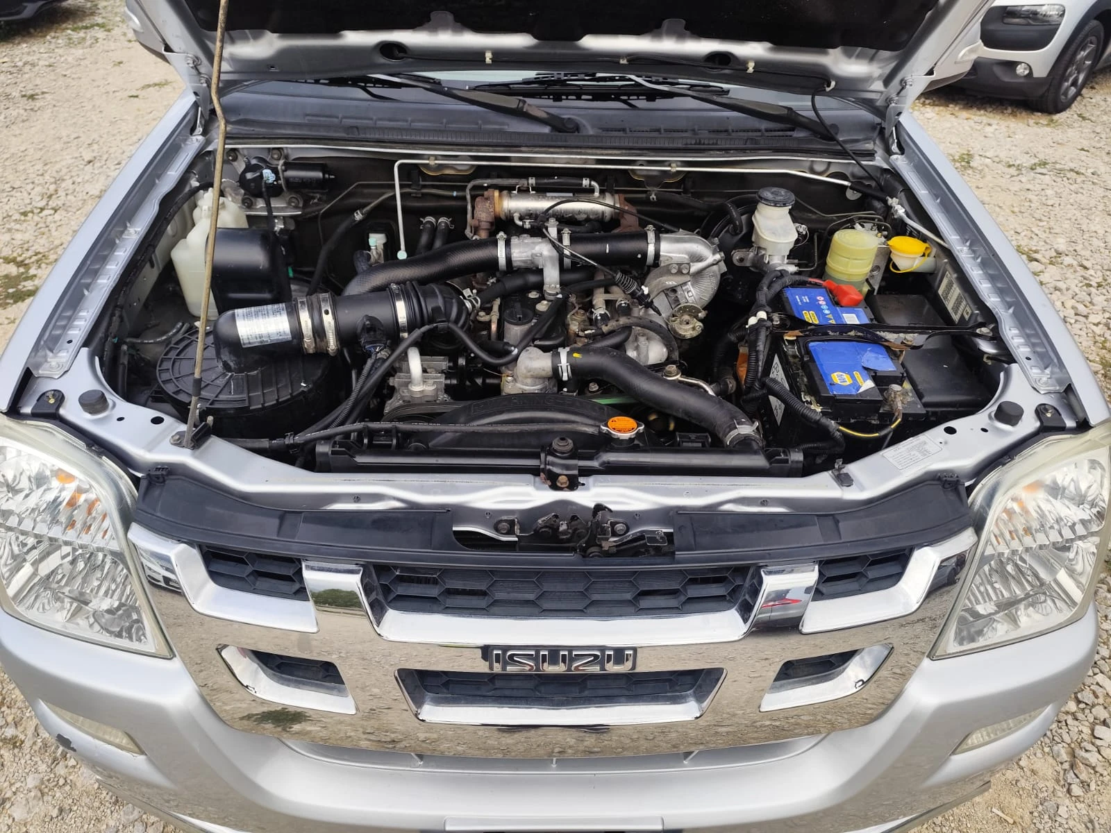 Isuzu D-max 3.0   | Mobile.bg   15