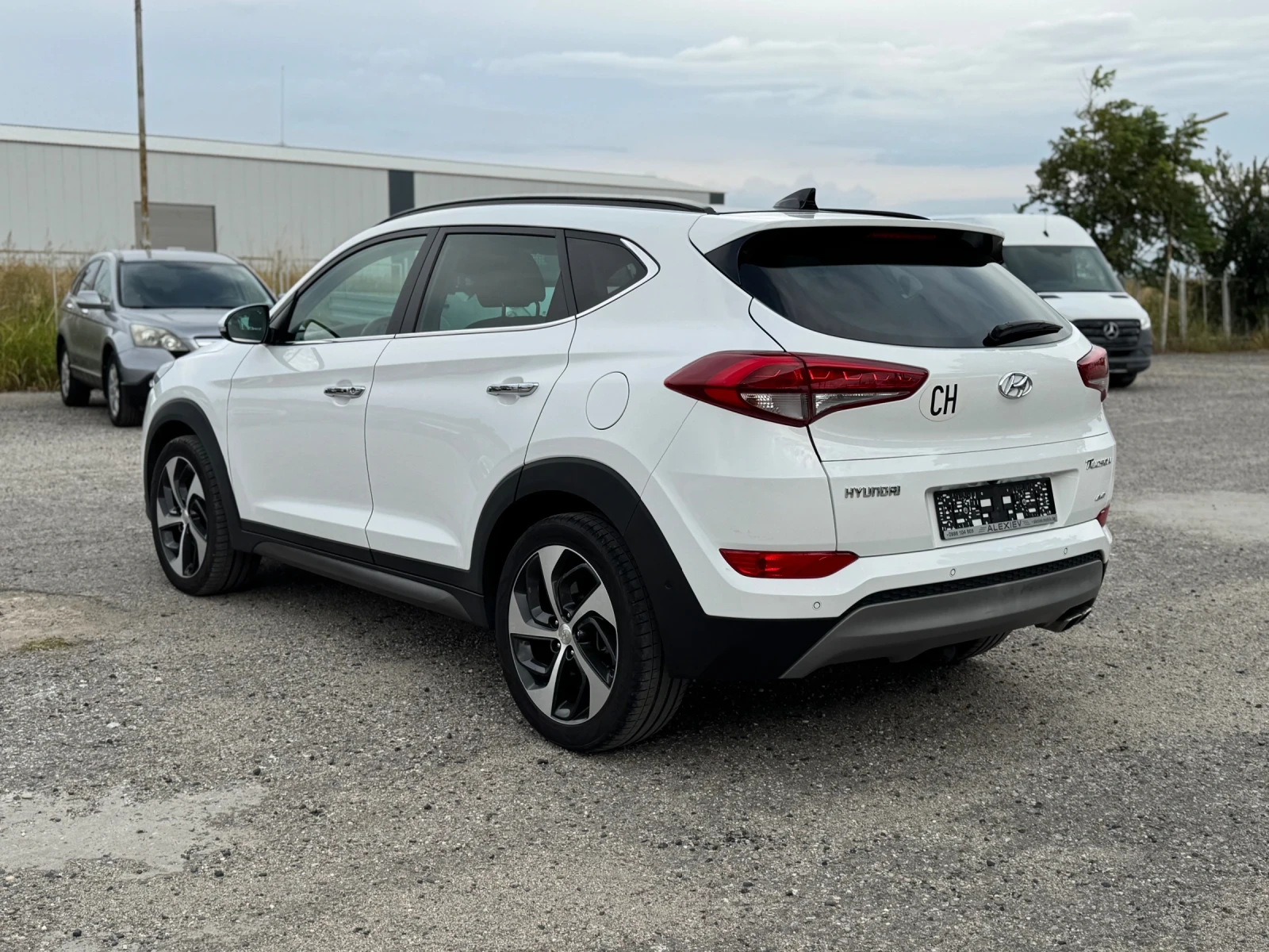 Hyundai Tucson 2.0CRDI Vertex 185к.с 4WD - изображение 6