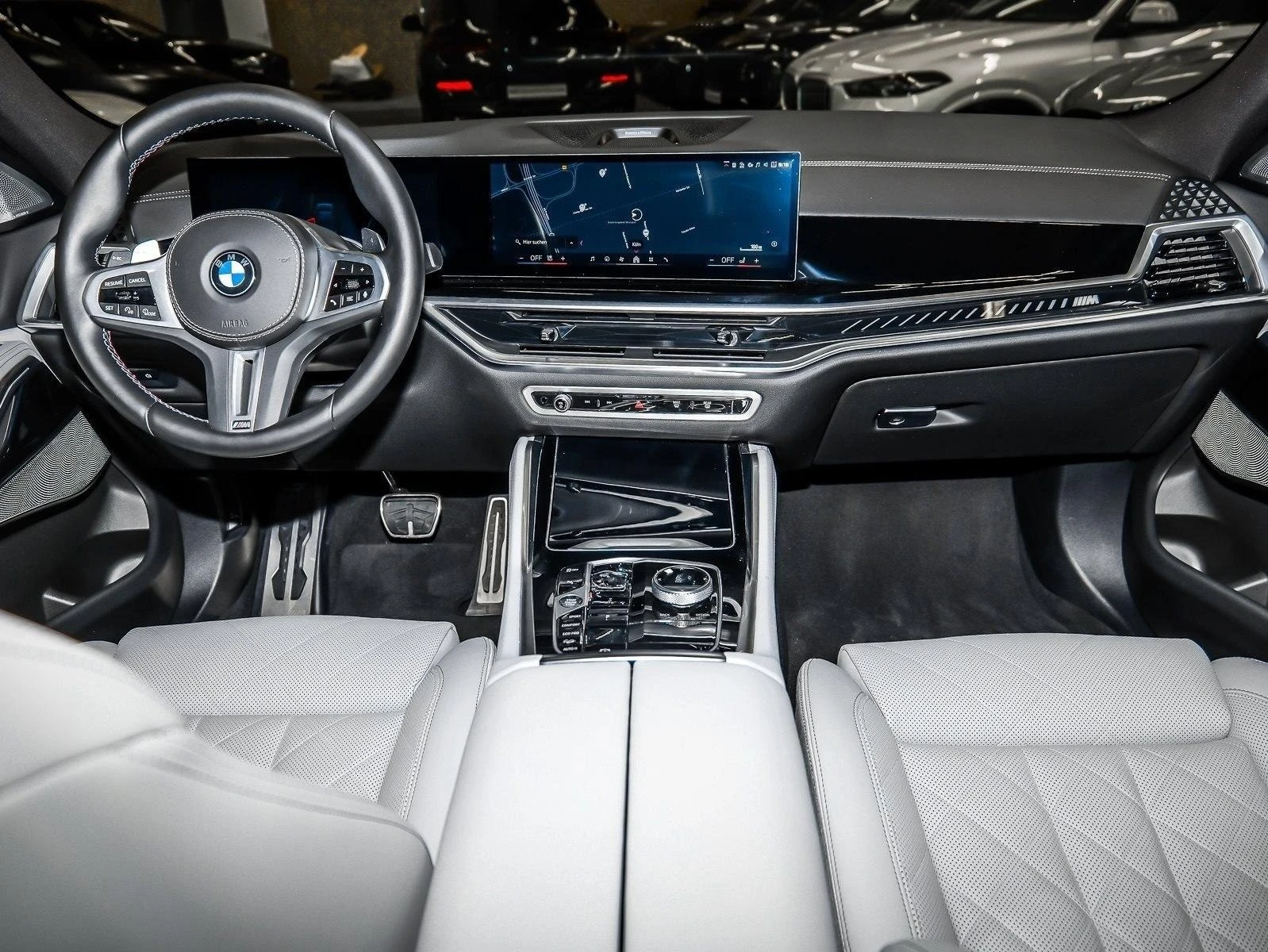 BMW X6 M60i/xDrive/FACELIFT/B&W/EXCLUSIV/PANO/22 | Mobile.bg   13
