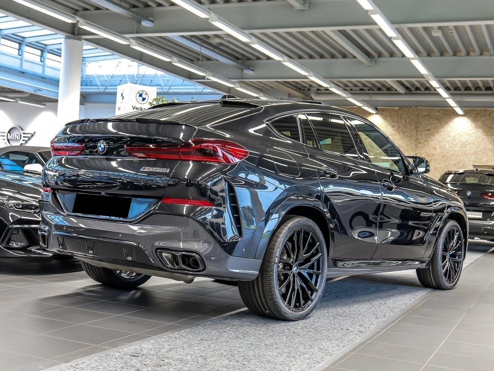 BMW X6 M60i/xDrive/FACELIFT/B&W/EXCLUSIV/PANO/22 - изображение 5