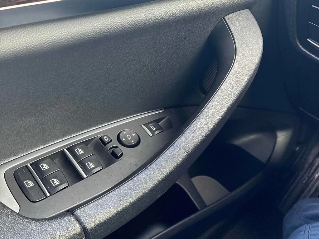 BMW X3 * xDrive30i * CARFAX *    | Mobile.bg   10