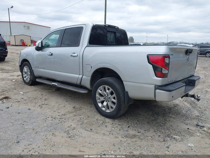 Nissan Titan crew cab 5.6l Titan Sl 4X4 | Mobile.bg � ����������� 3