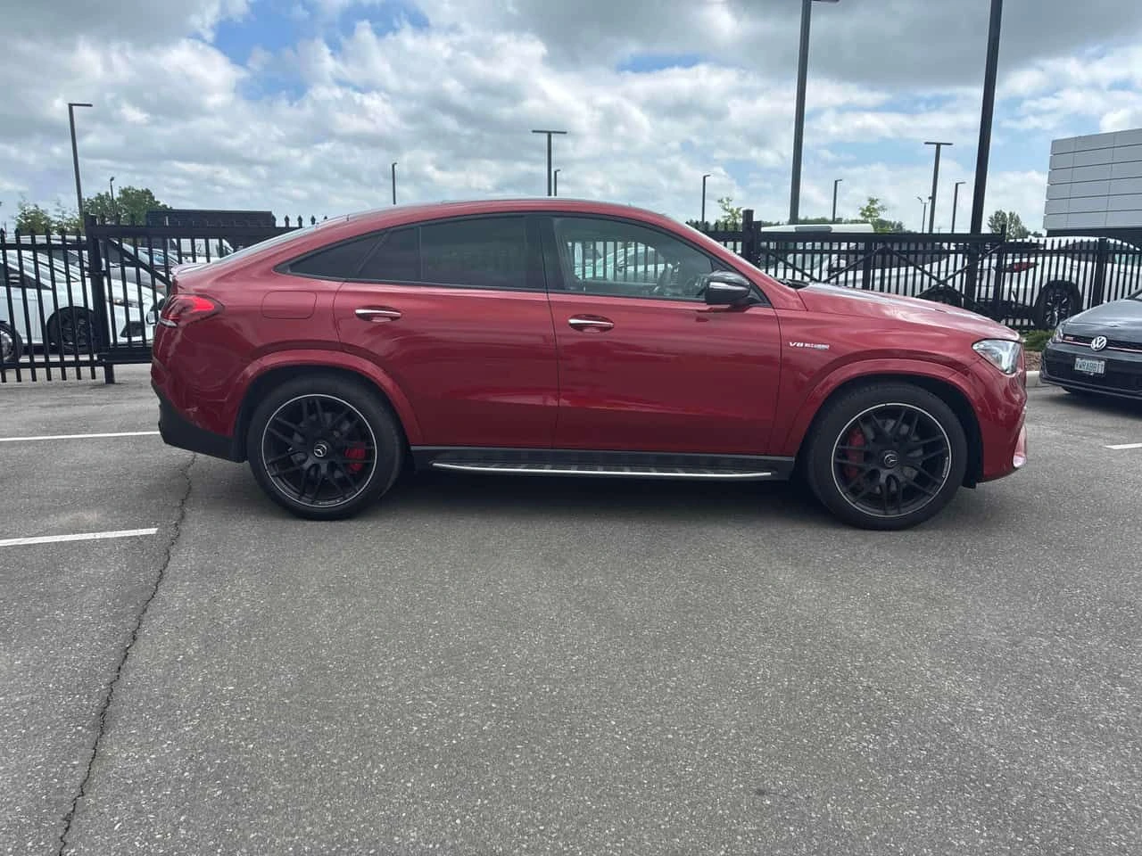 Mercedes-Benz GLE 63 S AMG * BURMESTER * ДИСТРОНИК * 360 * ОБДУХВАНЕ, снимка 3 - Автомобили и джипове - 54935527