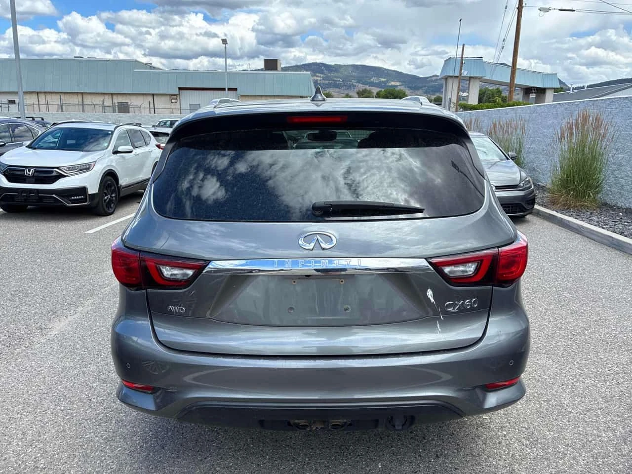 Infiniti QX60 PURE /СARFAX/КОЖА/ШИБЕДАХ/КЛИП, снимка 4 - Автомобили и джипове - 55077716