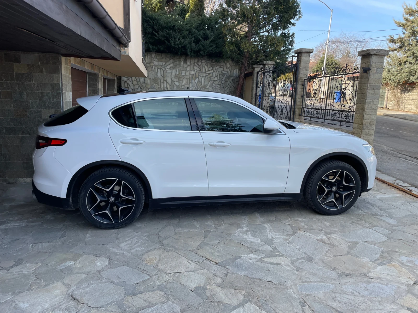Alfa Romeo Stelvio Alfa Romeo Stelvio 2.0L Turbo Q4 280 hp, снимка 4 - Автомобили и джипове - 55539949