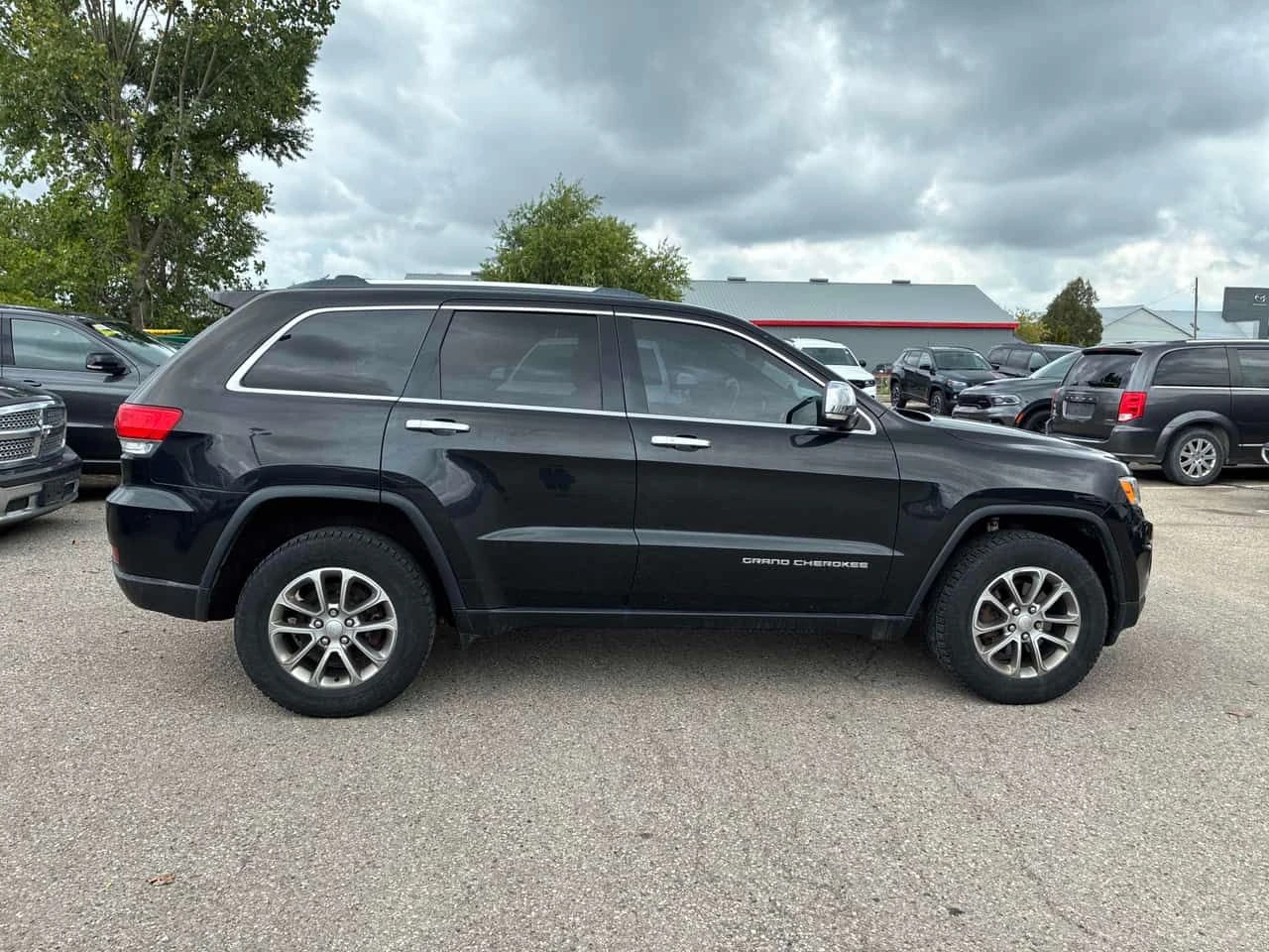 Jeep Grand cherokee LIMITED * ГЛАВНО ПРЕДСТАВИТЕЛСТВО НА JEEP* , снимка 4 - Автомобили и джипове - 55662137