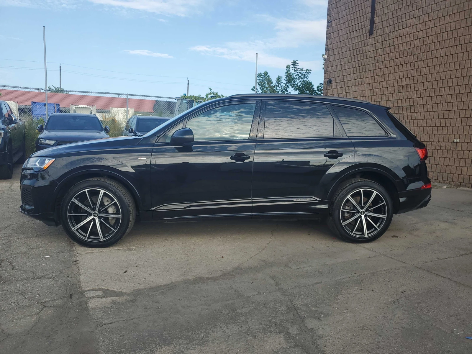 Audi Q7 * Progressiv 55 TFSI quattro * CARFAX * ЦЕНА ДО БГ, снимка 2 - Автомобили и джипове - 55872470