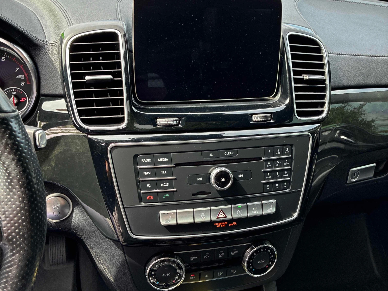 Mercedes-Benz GLS 450 * CARFAX * ОПЦИЯ ЗА ФИНАНСИРАНЕ, снимка 9 - Автомобили и джипове - 55979856
