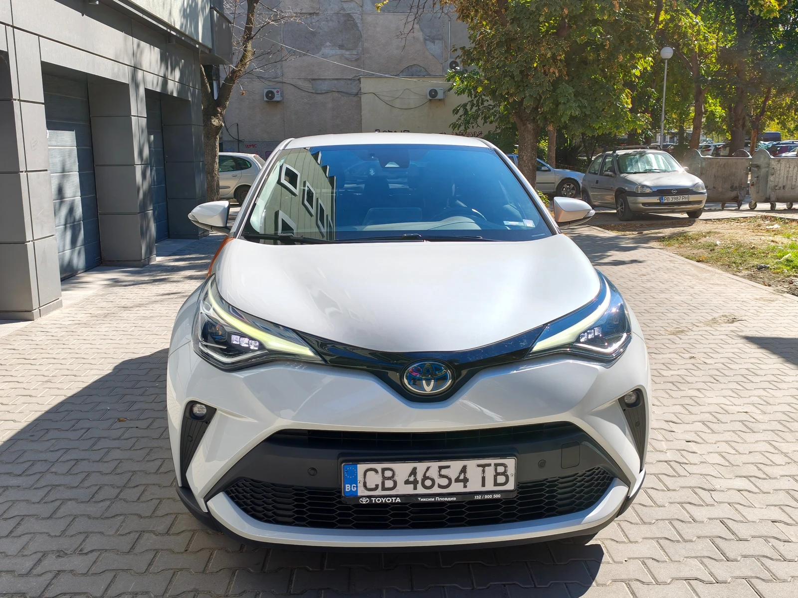 Toyota C-HR хибрид