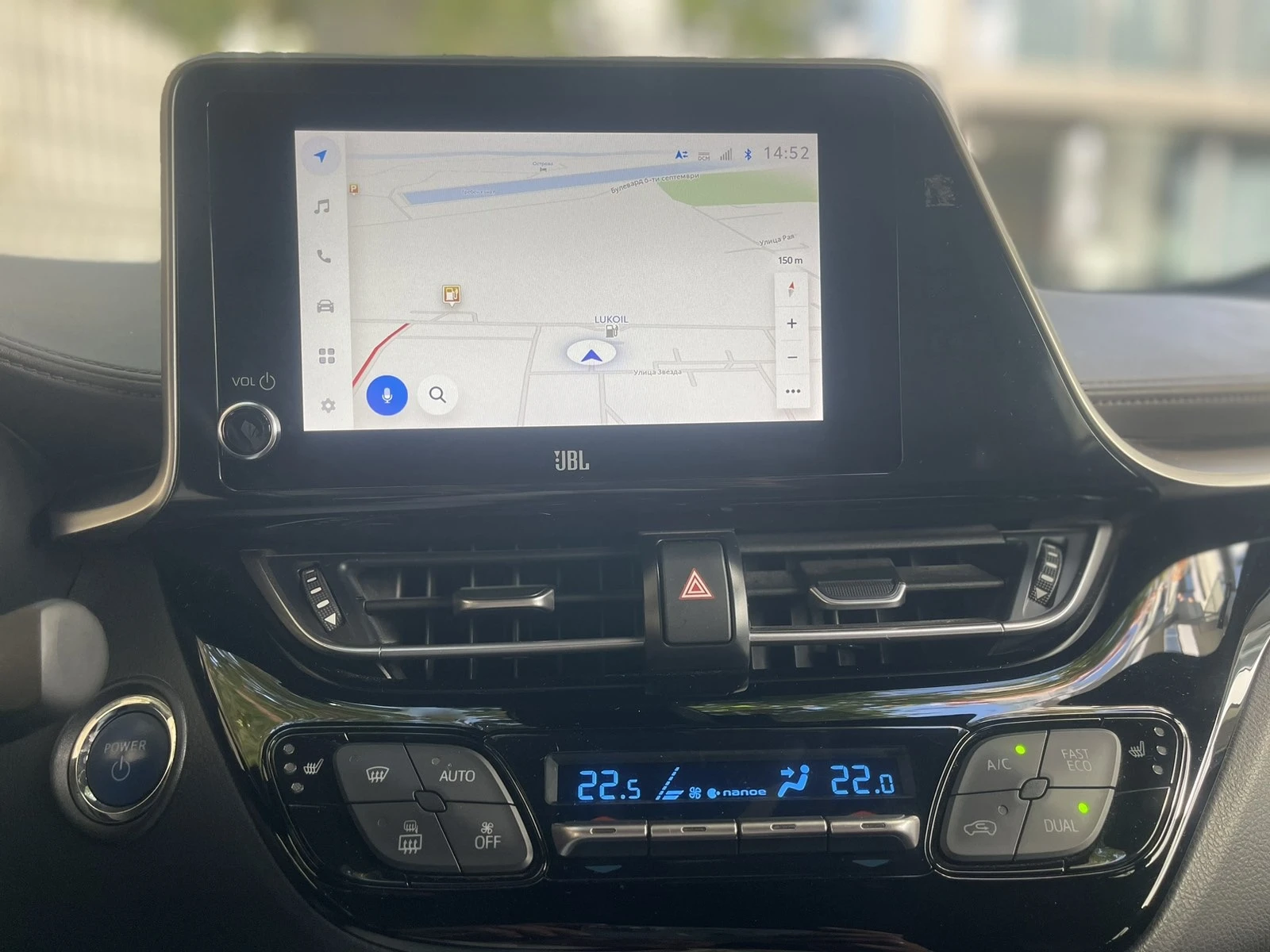 Toyota C-HR хибрид, снимка 8 - Автомобили и джипове - 56413911