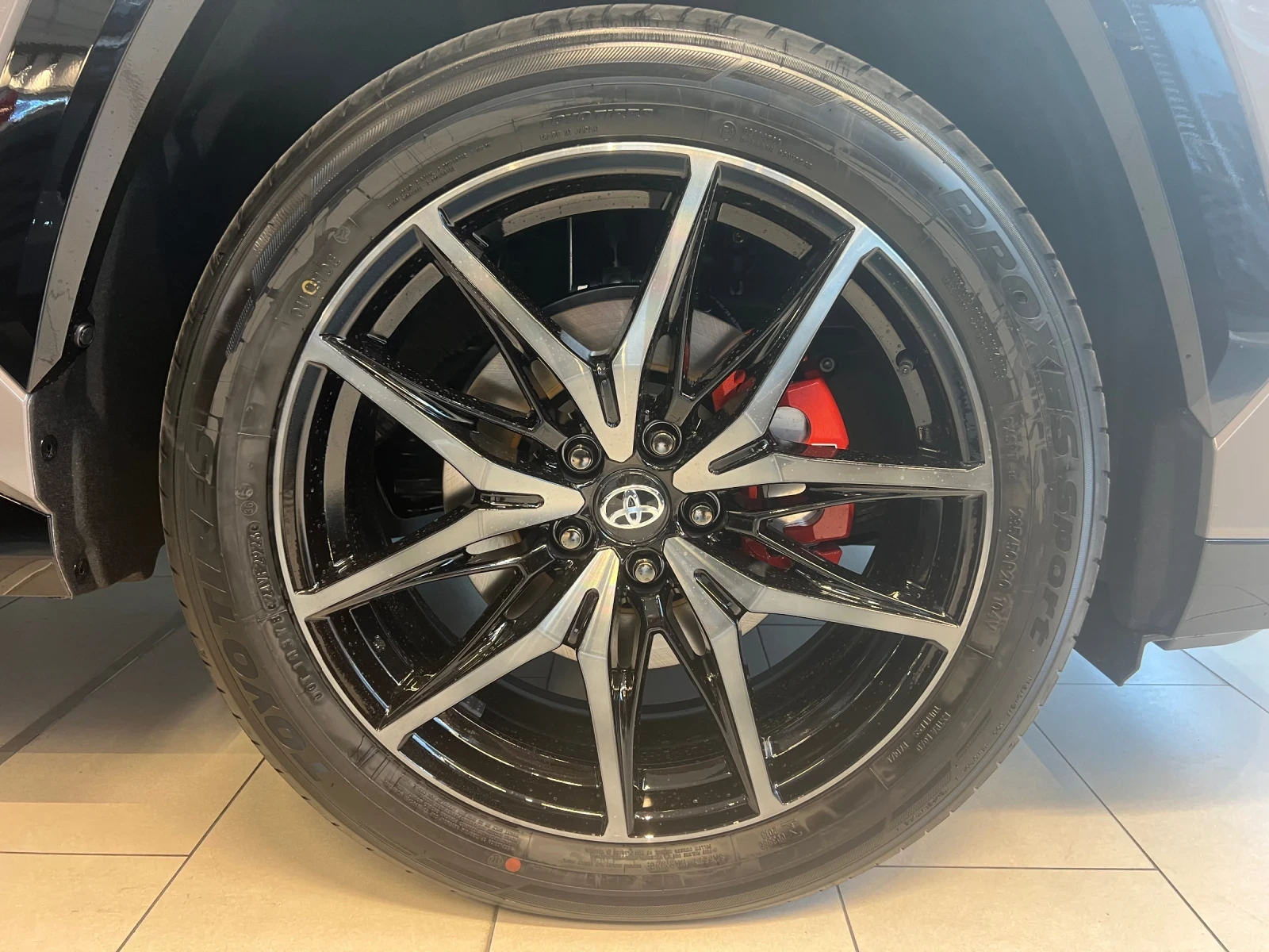 Toyota Rav4 GR SPORT PHEV, снимка 9 - Автомобили и джипове - 56732590