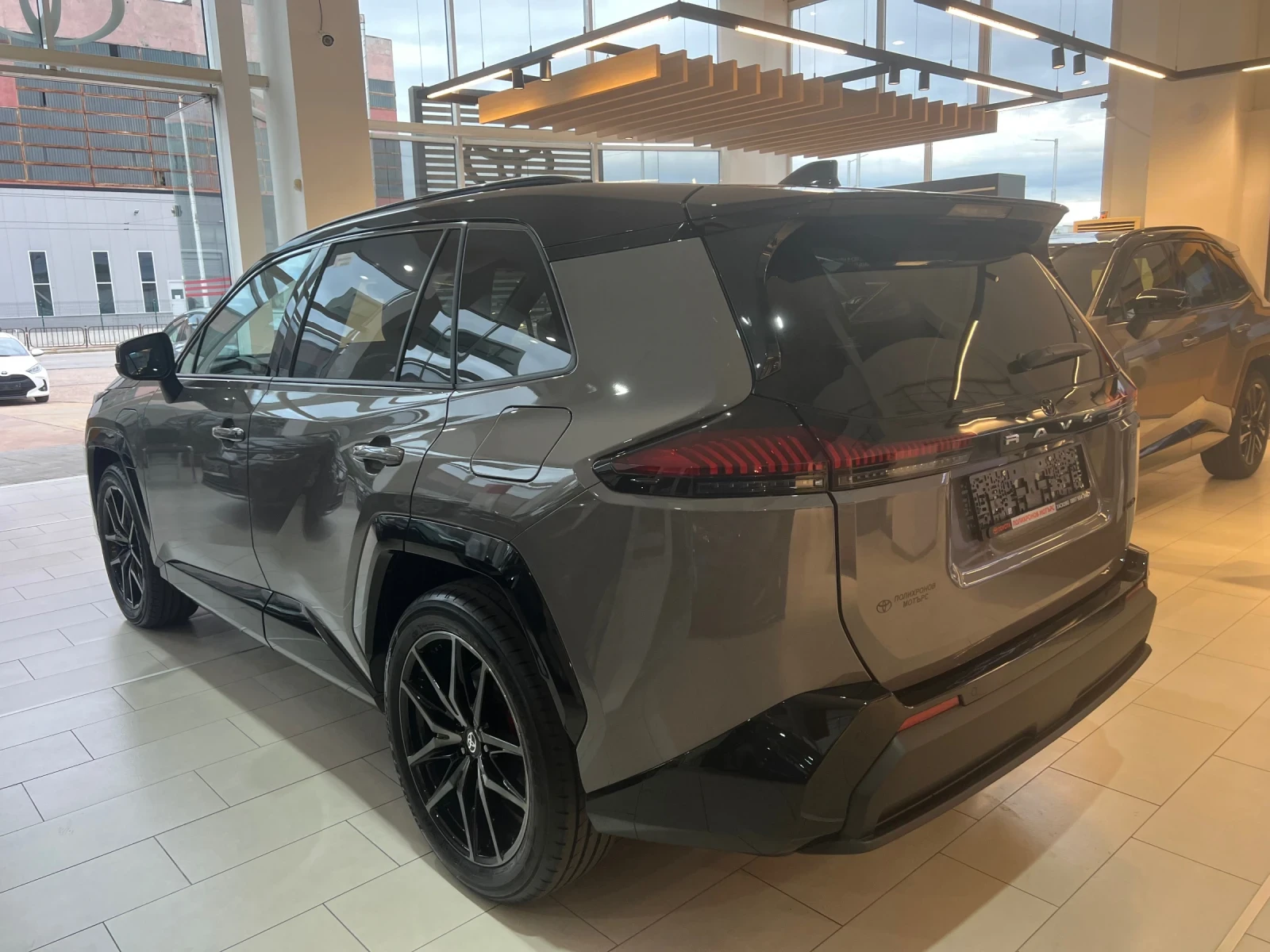 Toyota Rav4 GR SPORT PHEV, снимка 3 - Автомобили и джипове - 56732590