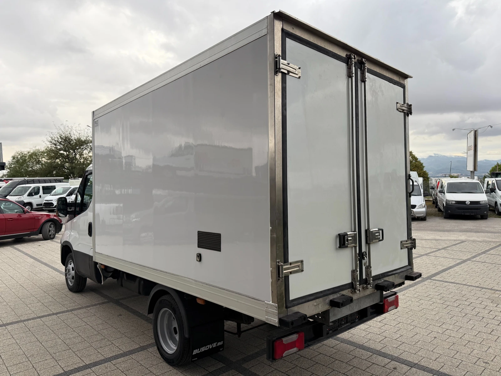 Iveco Daily 35-150 до 3.5т. Хладилен + ток 3.50м. Еuro 6b 2бр. - изображение 8