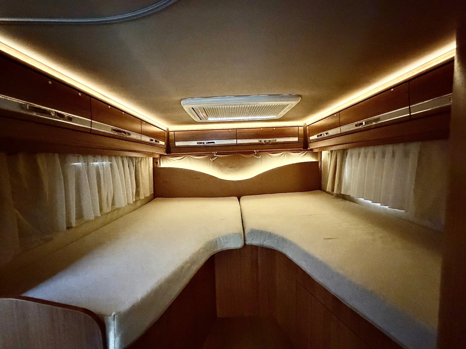 Кемпер Fiat Ducato 3.0HDI 160кс АВТОМАТИЛ КЛИМАТИК, снимка 14 - Каравани и кемпери - 55638940