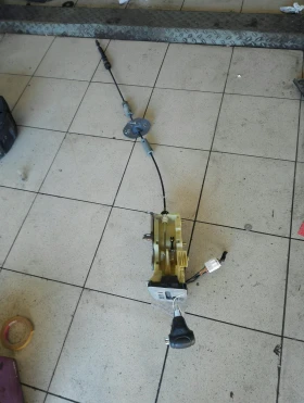 Скоростен лост с жило Киа Карнивал 2.7Б В6