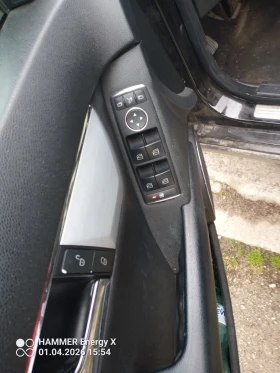 Mercedes-Benz C 320 4MATIC, снимка 9