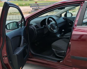 Toyota Avensis 2.0D4D Facelift* ISOFIX* LED* КЛИМАТИК* AUX/USB, снимка 8