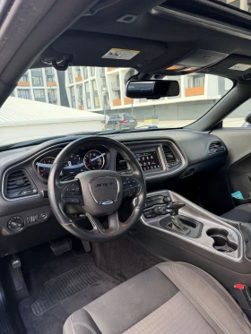 Dodge Challenger 5.7 HEMI, снимка 10