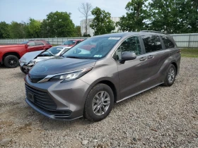 Toyota Sienna LE AWD 8-Passenger, снимка 1