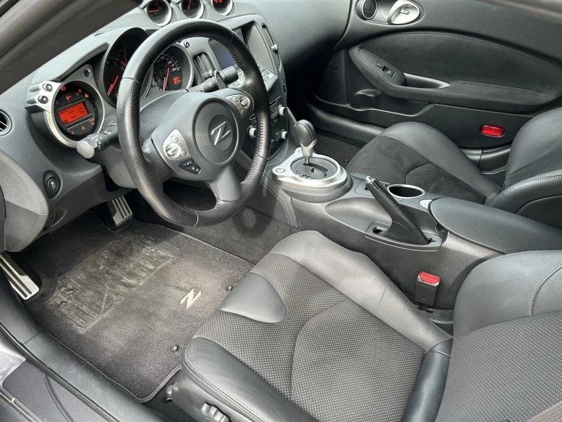 Nissan 370Z, снимка 8 - Автомобили и джипове - 47489230