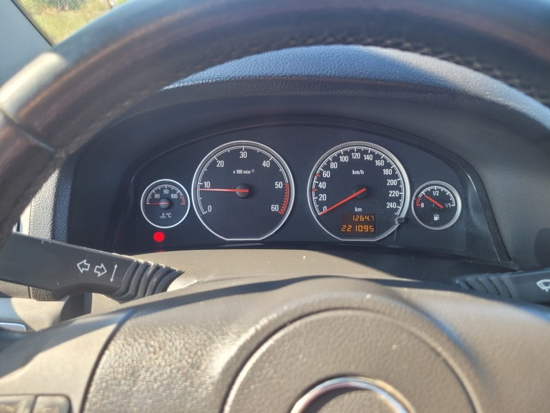 Opel Vectra 1.9CDTI Facelift, снимка 10 - Автомобили и джипове - 46762454