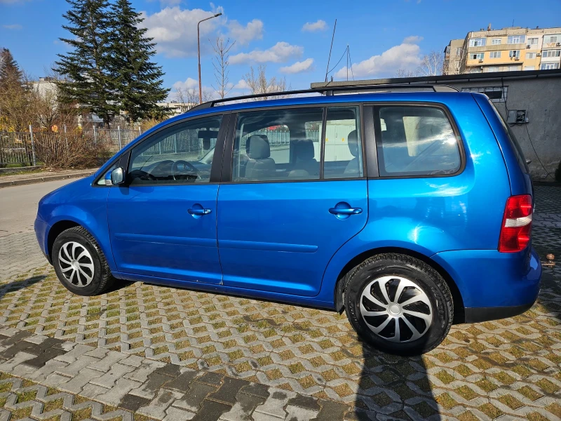 VW Touran, снимка 3 - Автомобили и джипове - 47086166